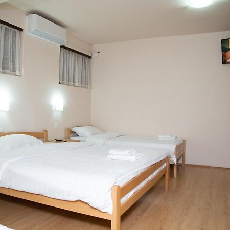 Motel Imperija Ub 外观 照片
